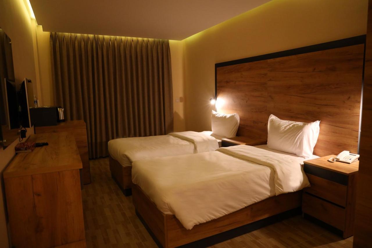 The Palm Hotel Akabe Dış mekan fotoğraf